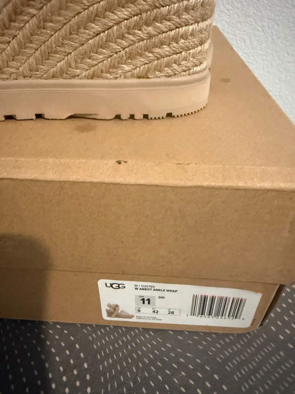 UGG Neutral Lace-Up Espadrille Wedge Sandals Size 11 NEW